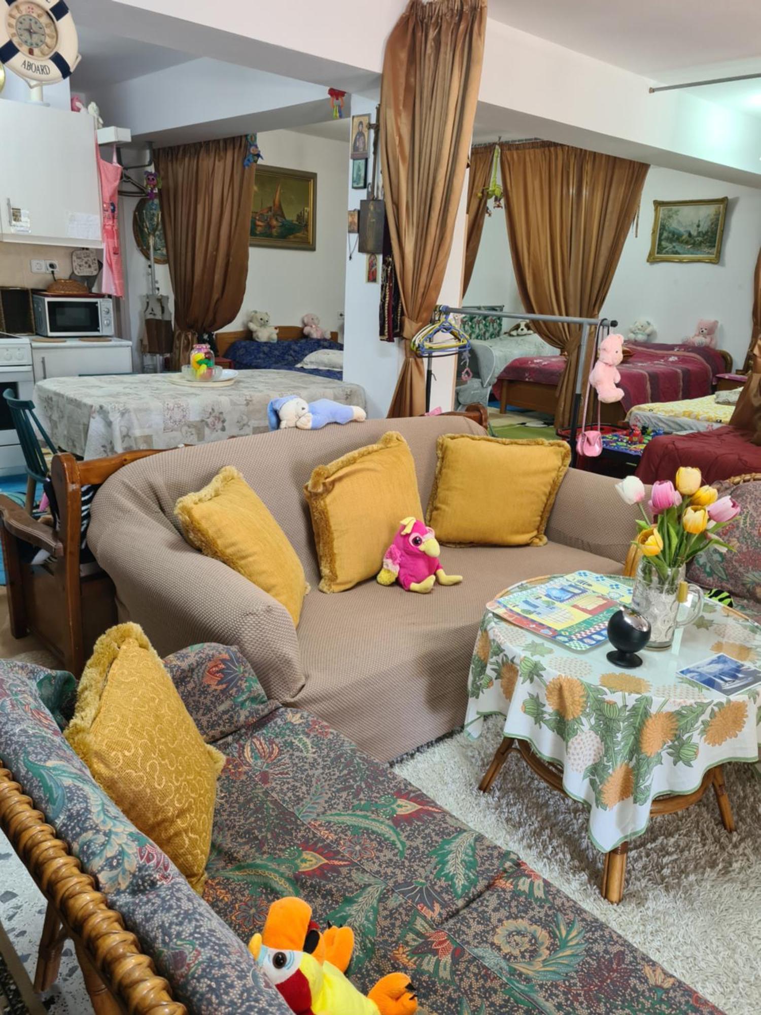 Villa George - Family Holidays Néa Mákri エクステリア 写真