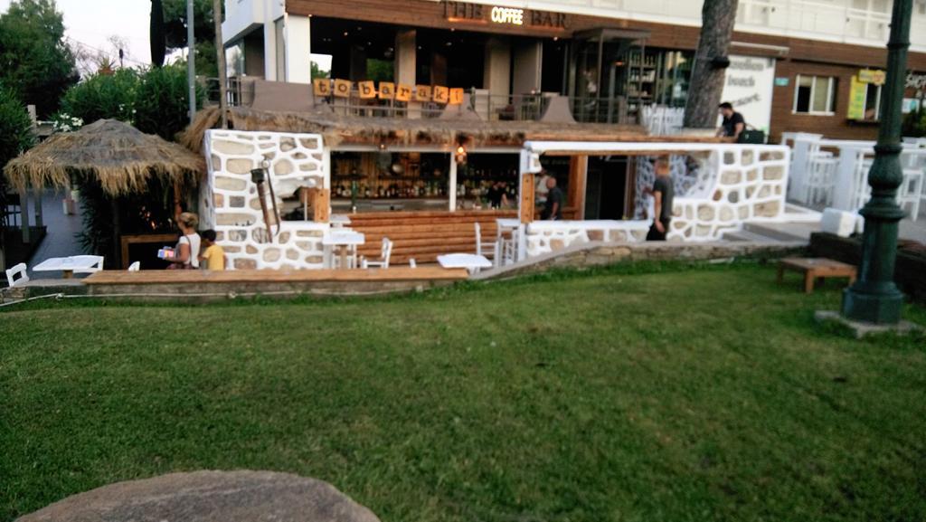 Villa George - Family Holidays Néa Mákri エクステリア 写真
